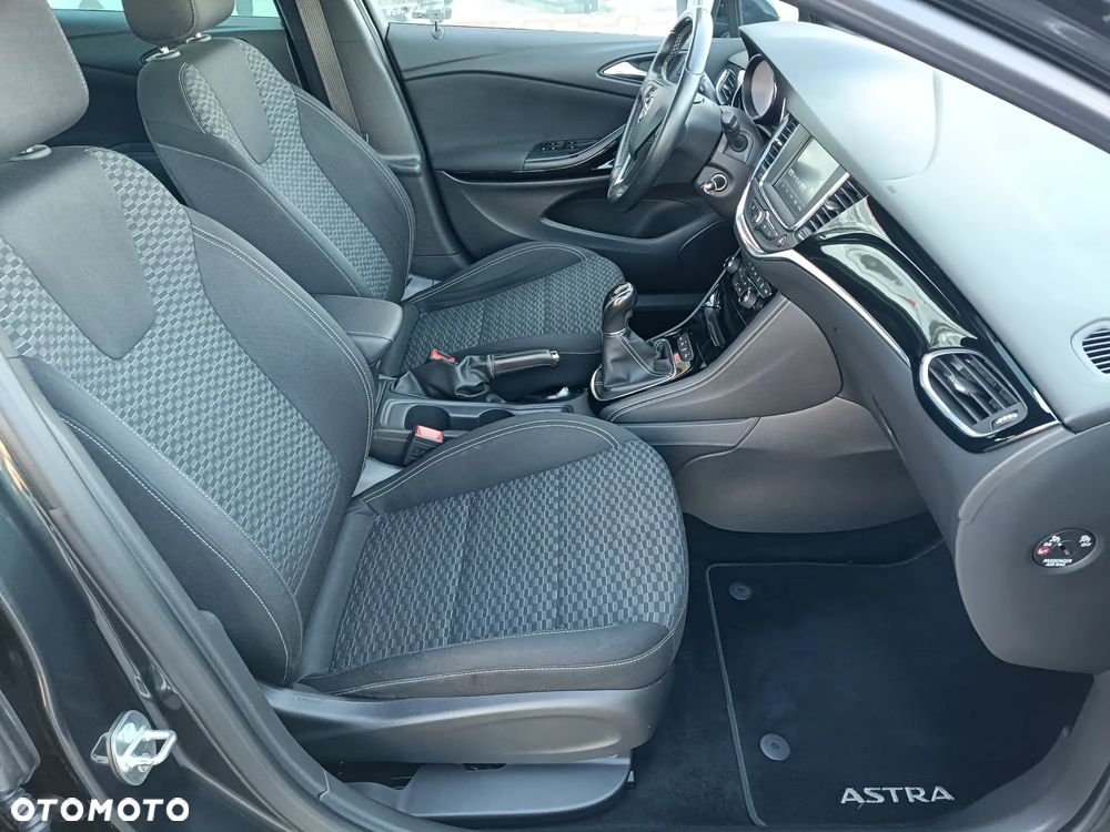 Opel Astra - 10