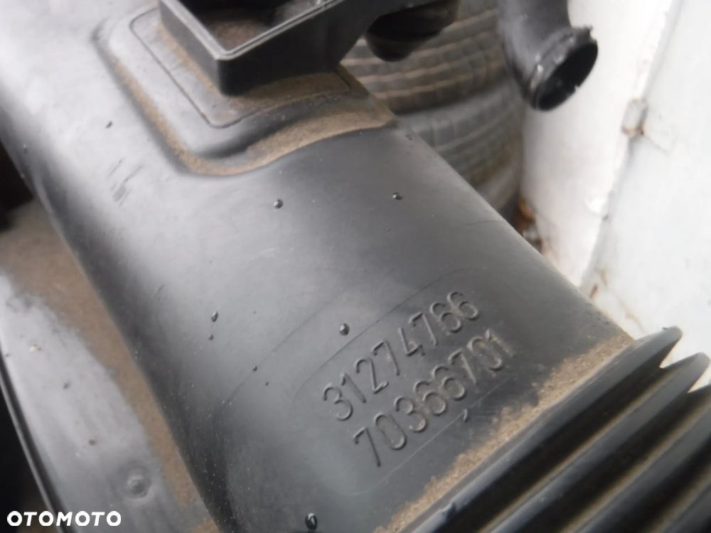 Volvo XC60 I S60 V60 2.4 przewod rura powietrza 31274766 - 4