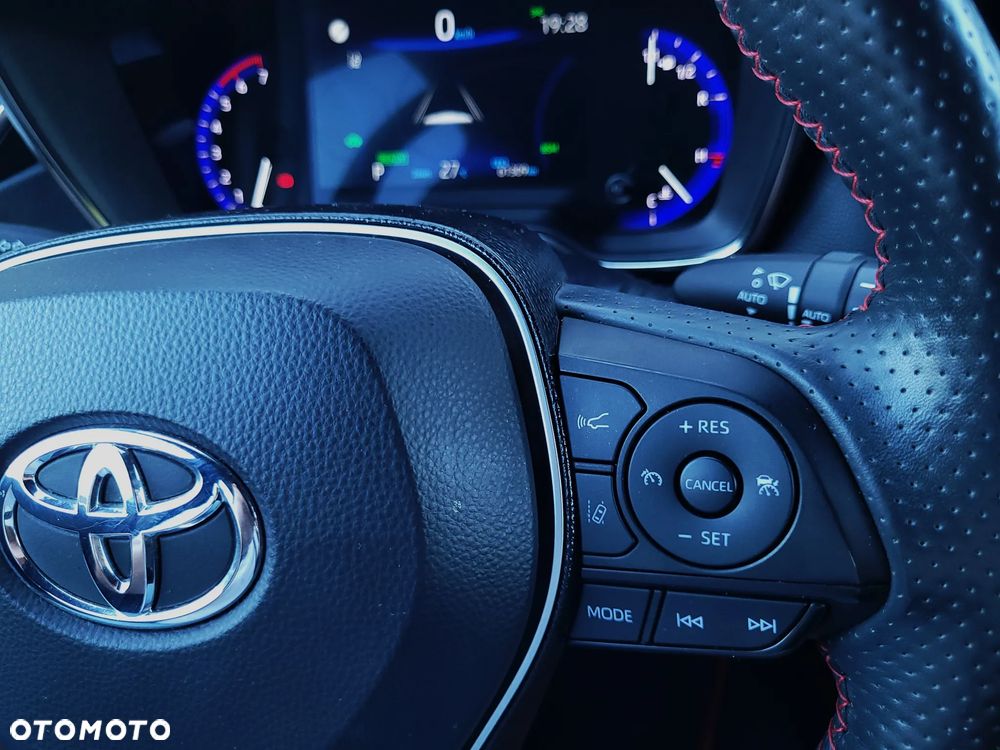Toyota Corolla 1.8 Hybrid GR Sport - 18