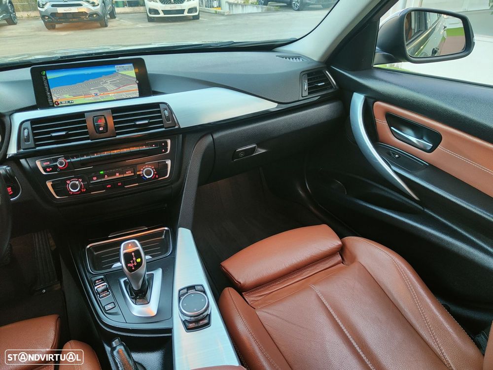 BMW 320 d Auto Line Sport - 46