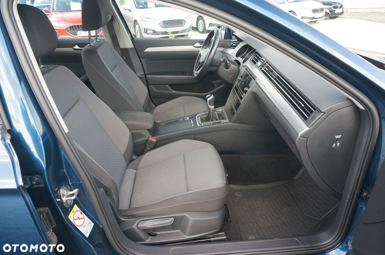 Volkswagen Passat 2.0 TDI EVO Essence - 28
