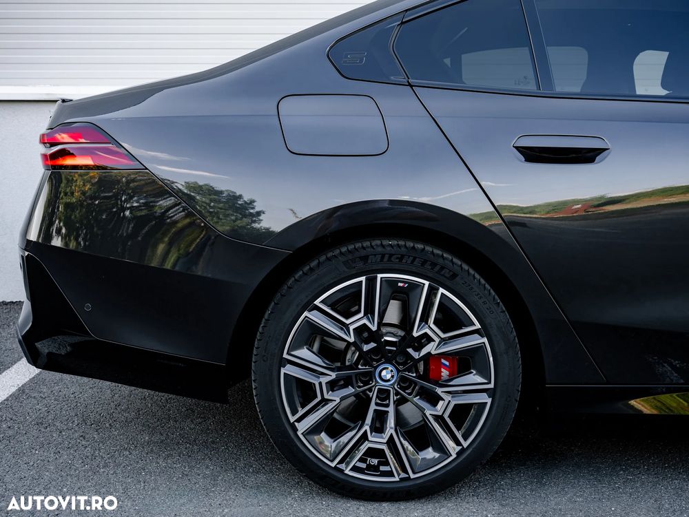 BMW 5 Series 2024 — imagine 22