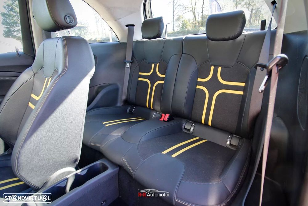 Opel Adam 1.0 T Black Jack - 16