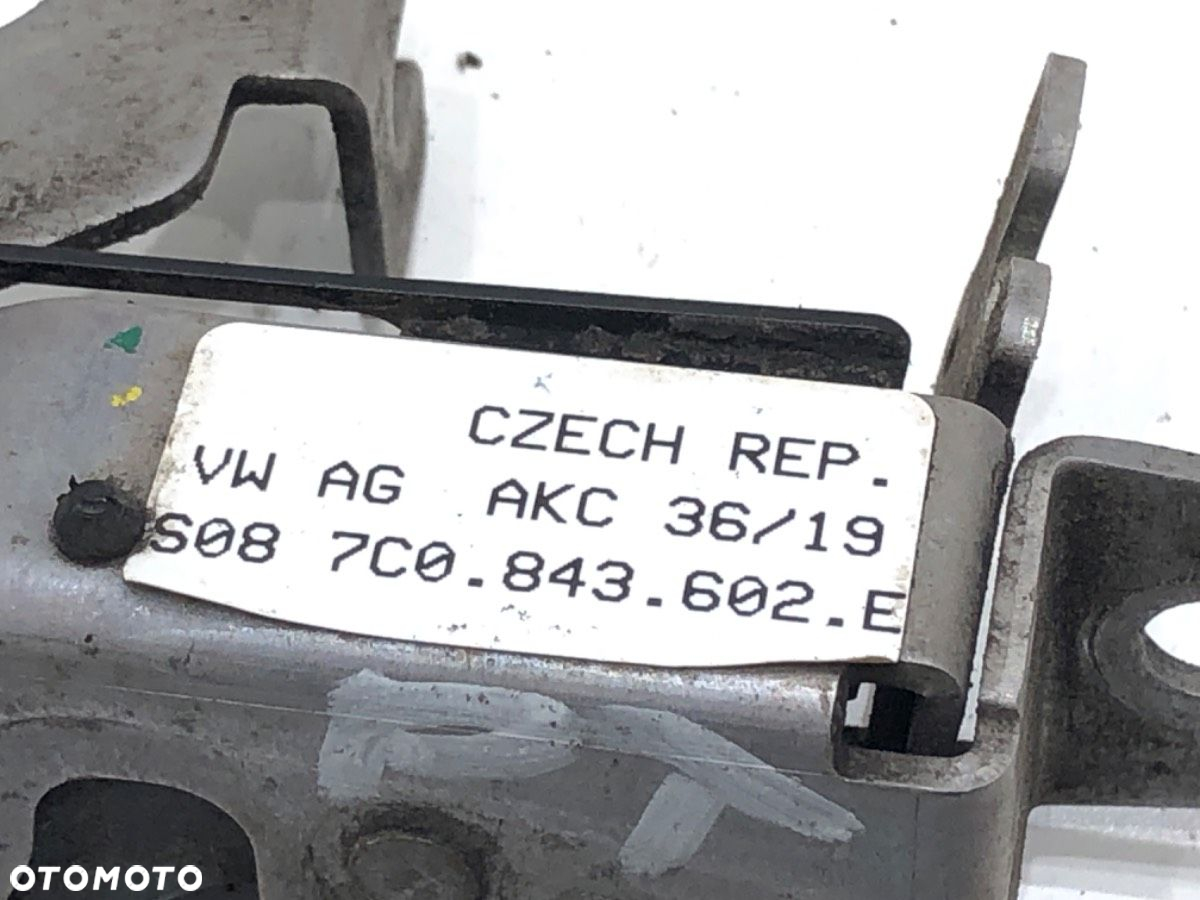 ZAMEK DRZWI PRZESUWNYCH PRAWY - 119.00 PLN - MAN TGE Autobus 2017 - 2022 2.0 TDI 130 kW [177 KM] - 4