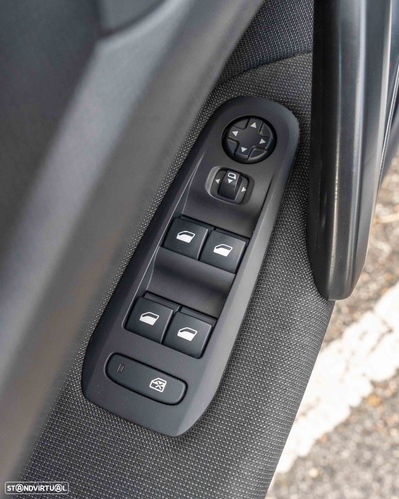 Peugeot 308 PureTech 130 EAT8 Active Pack - 27