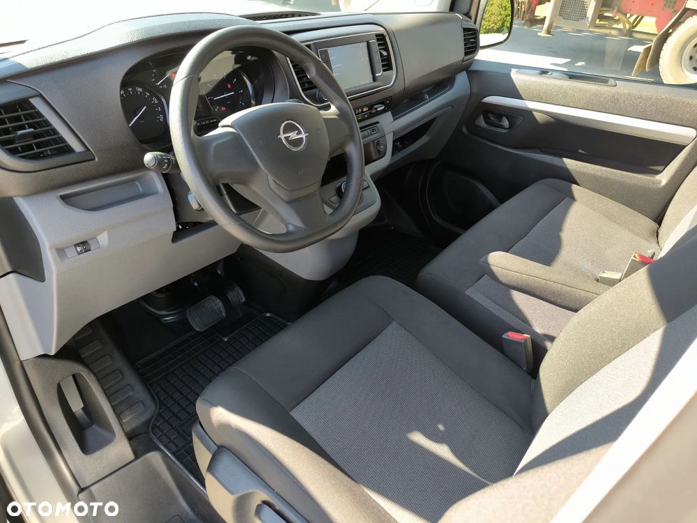 Opel Vivaro - 22