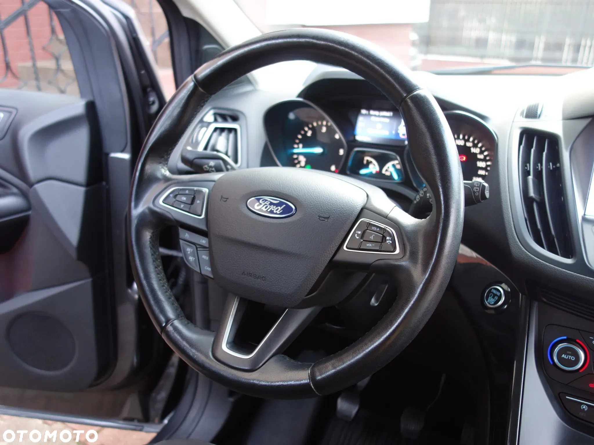 Ford Kuga 2.0 TDCi 4x4 Titanium - 23