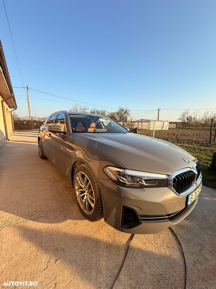 BMW Seria 5 520i Aut. Luxury Line - 12