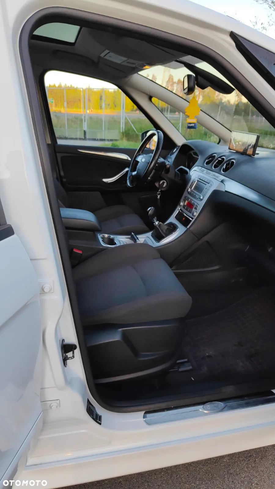 Ford S-Max 2.5 Titanium - 15
