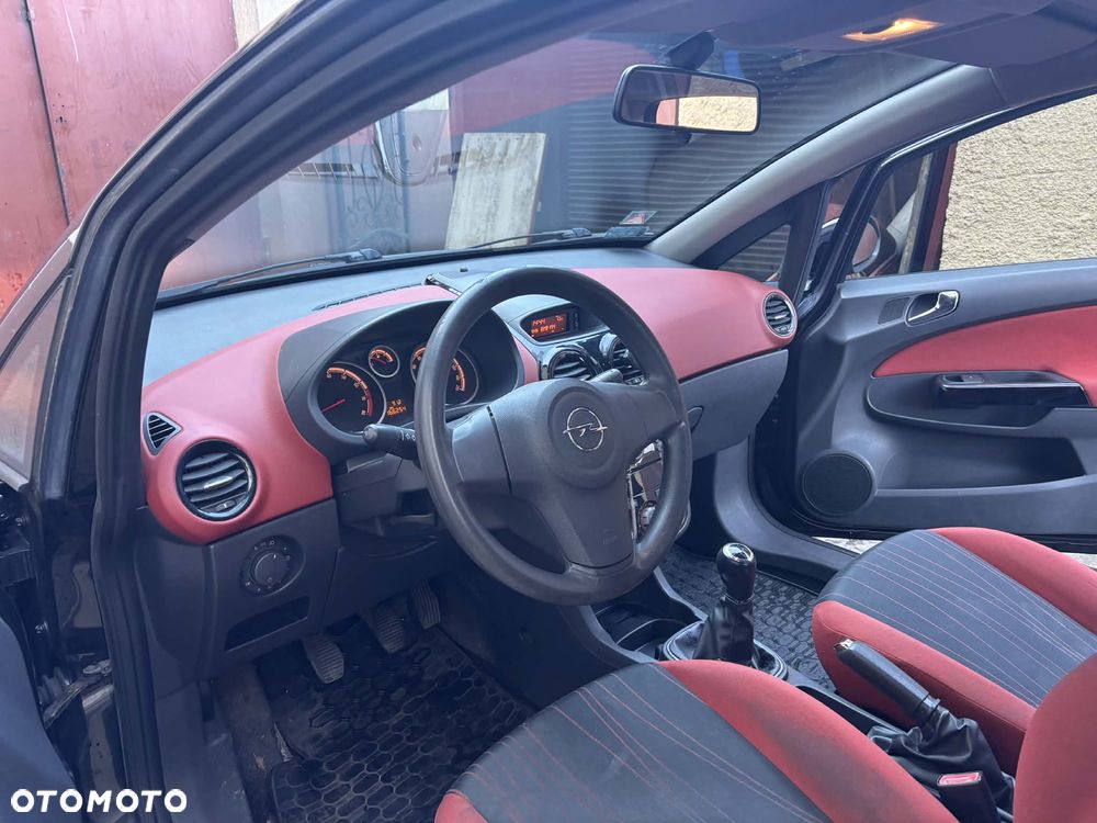 Opel Corsa 1.4 16V Enjoy - 8