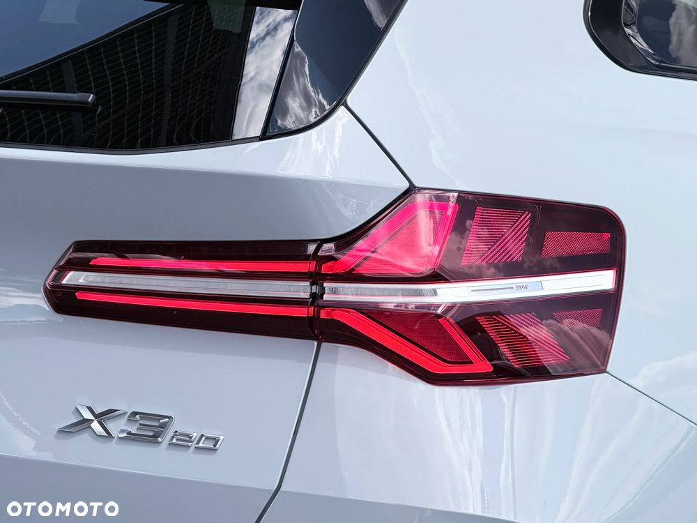 BMW X3 20 xDrive - 10