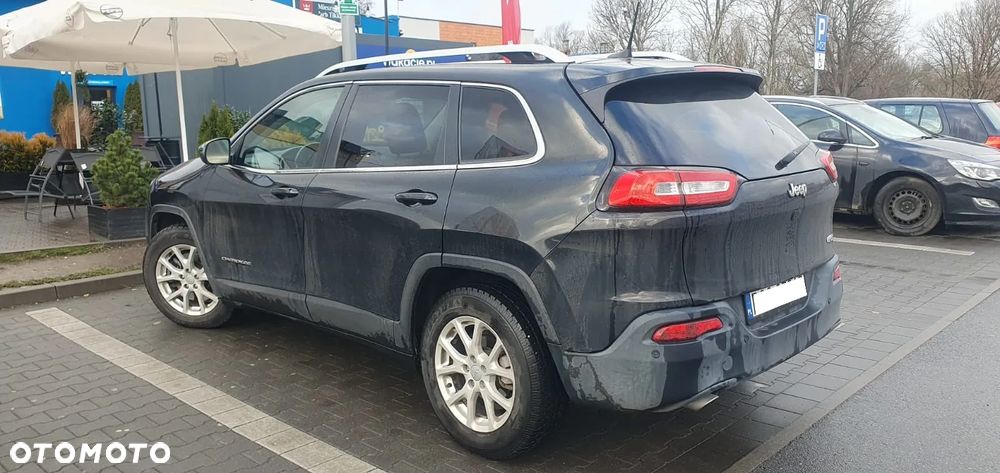 Jeep Cherokee - 4