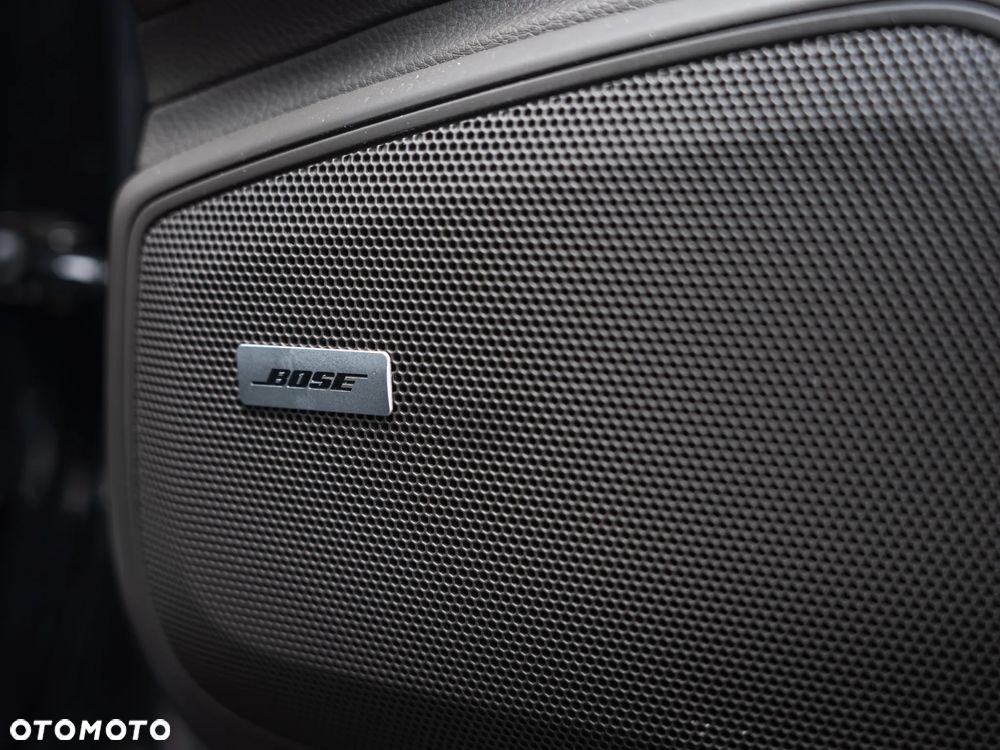 Porsche Panamera 4 Sport Turismo Platinum Edition - 12