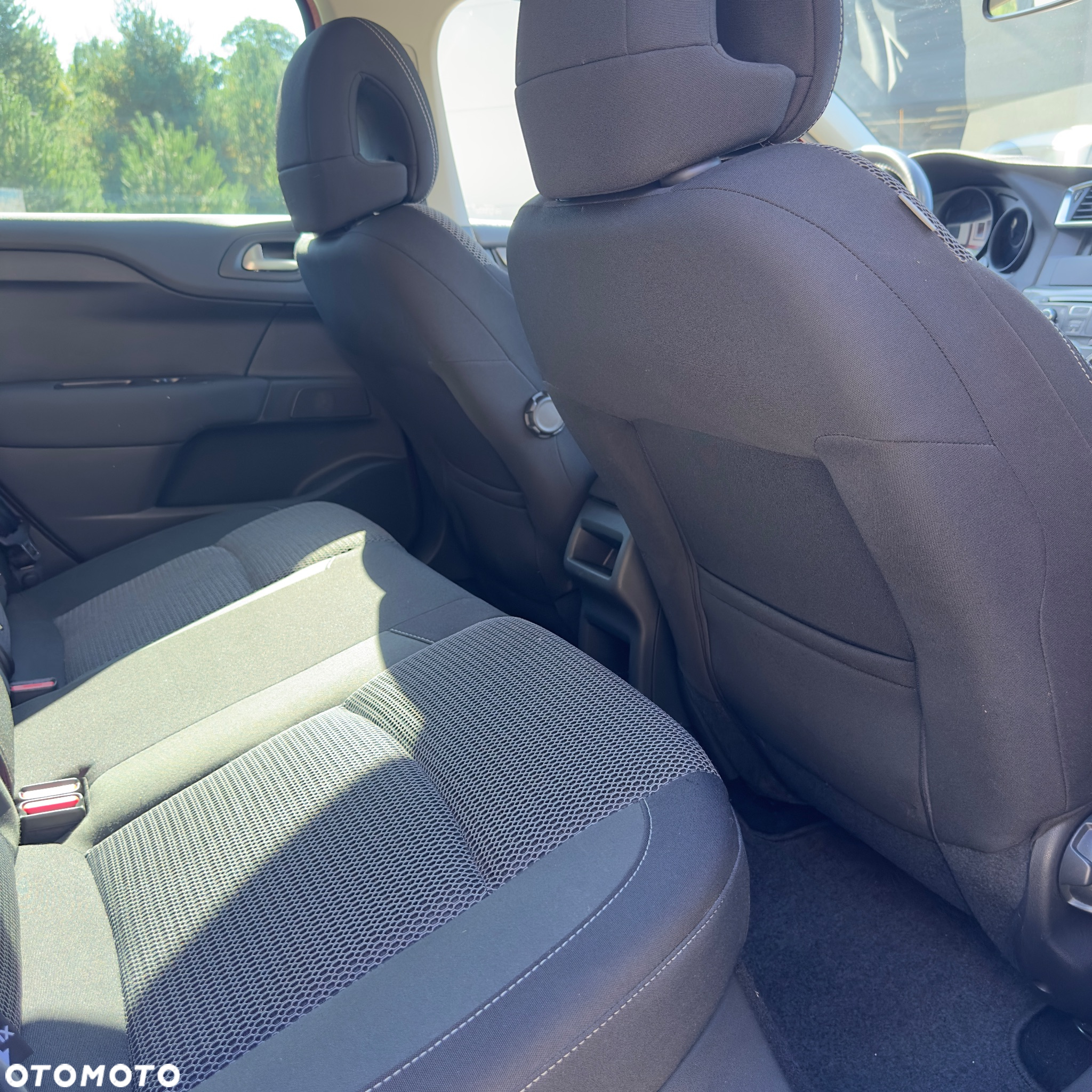 Citroën C4 1.2 e-THP Exclusive - 13