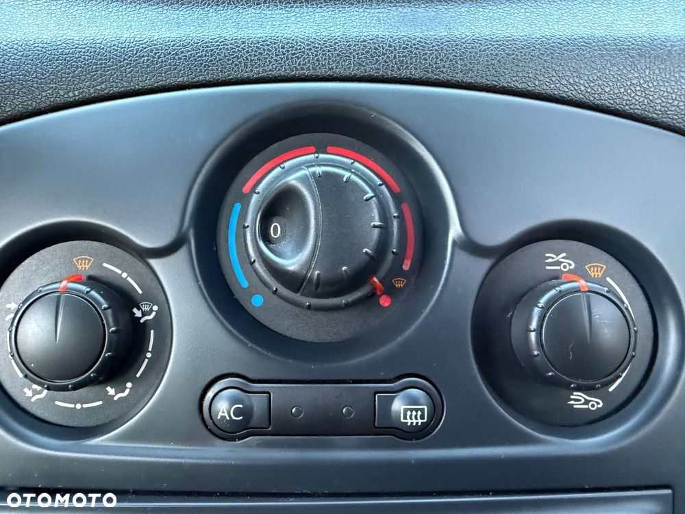 Renault Clio 1.2 16V Authentique - 22