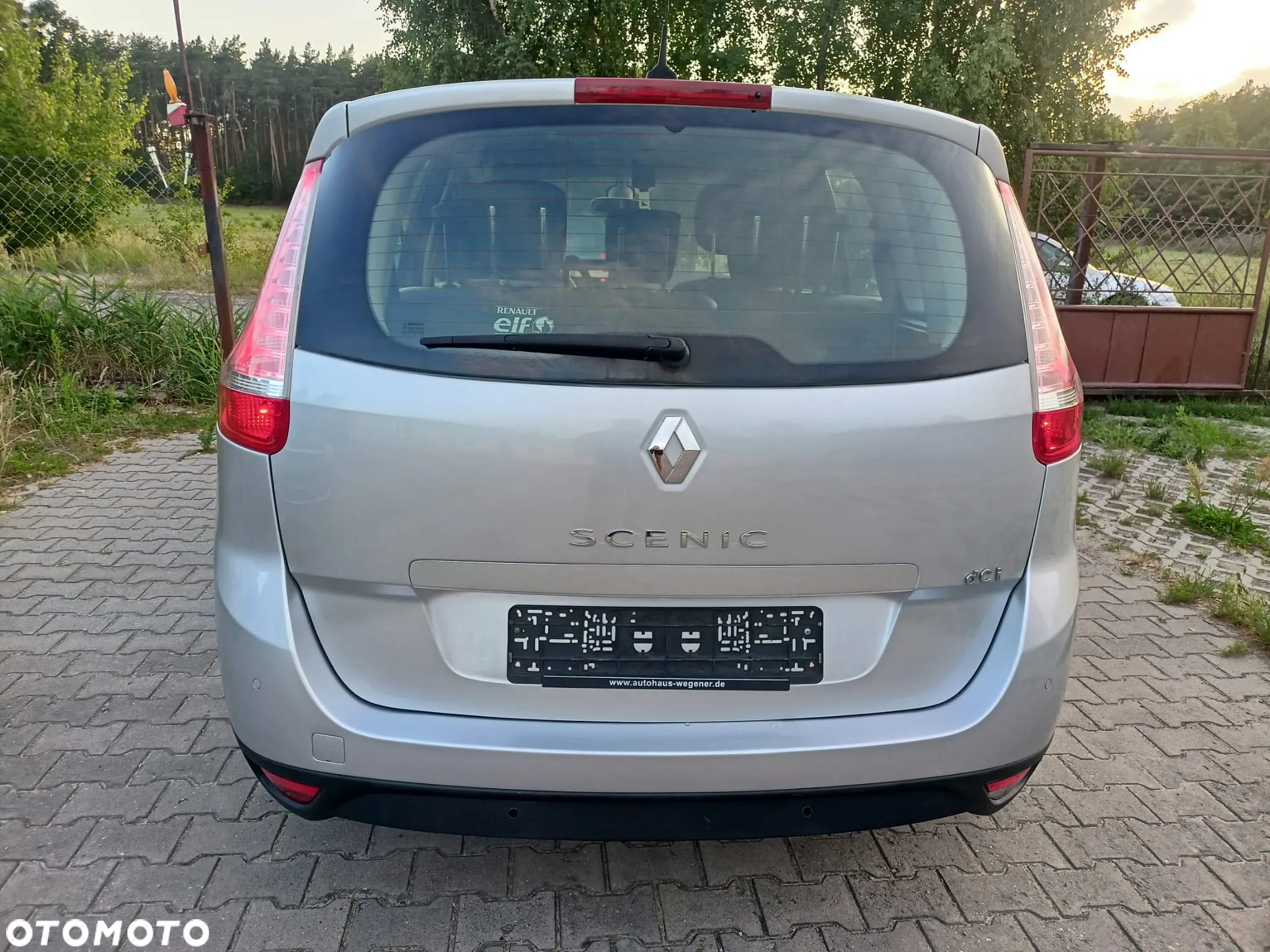 Renault Grand Scenic dCi 150 FAP Luxe - 10