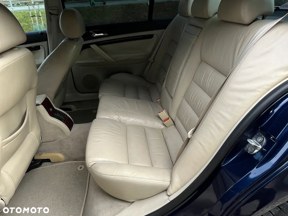 Skoda Superb 2.8 V6 Elegance - 21