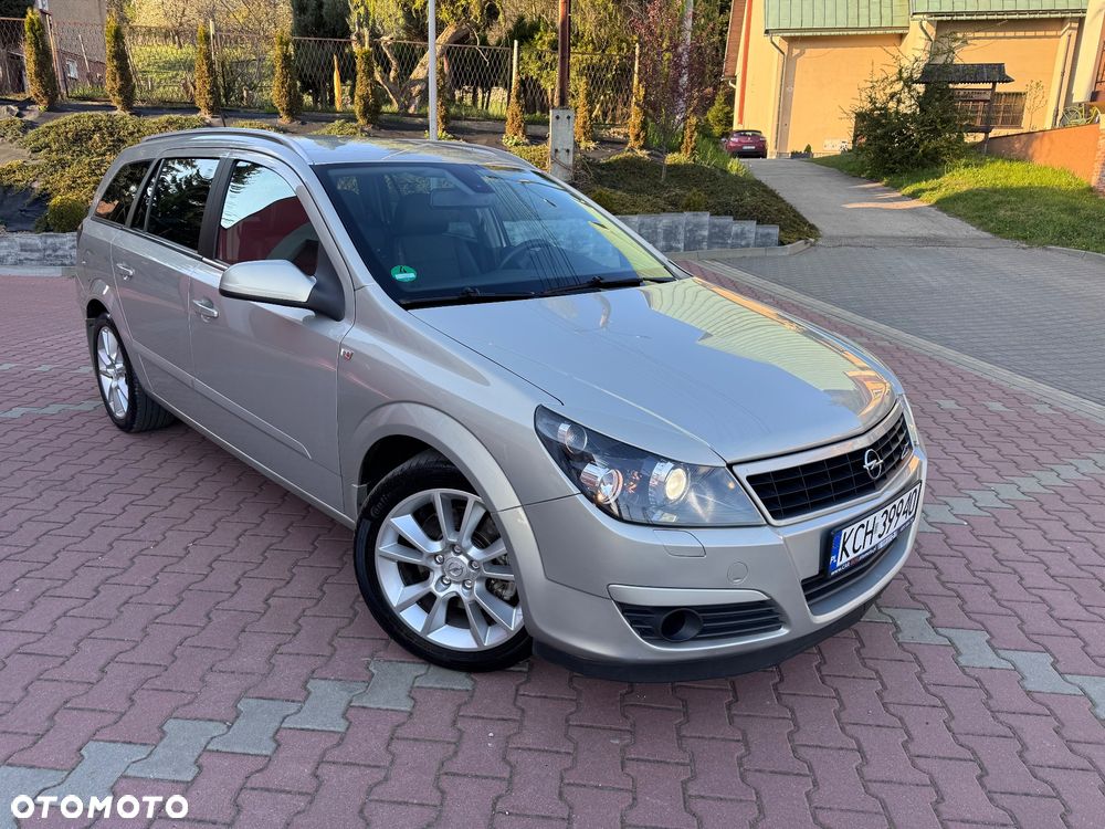 Opel Astra 2.0 Turbo Cosmo - 3