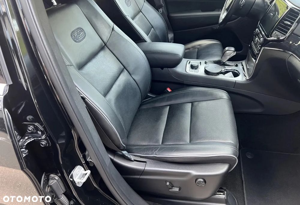 Jeep Grand Cherokee - 10