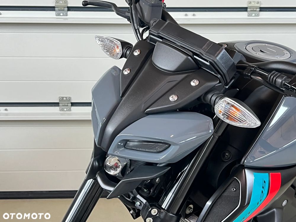 Yamaha MT - 6