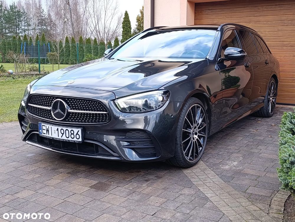 Mercedes-Benz Klasa E 300 d 4Matic 9G-TRONIC AMG Line - 1