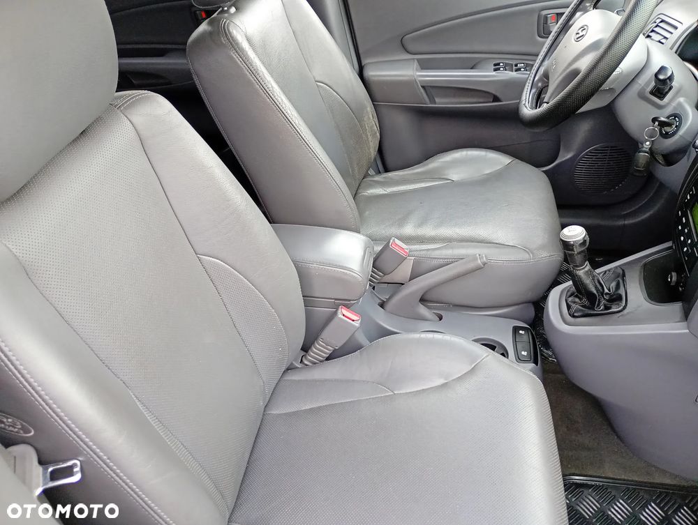 Hyundai Tucson 2.0 Comfort 2WD - 8