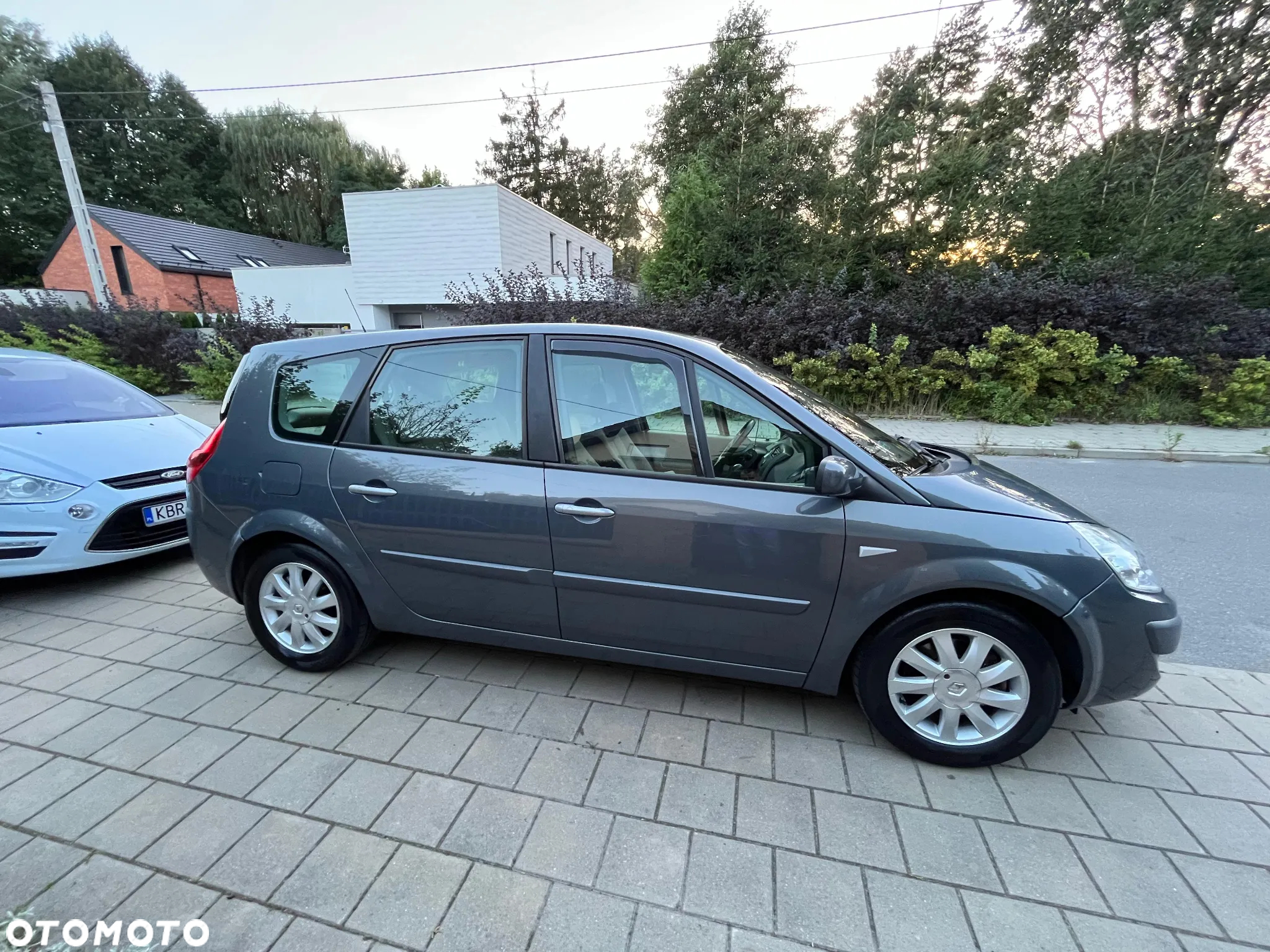 Renault Scenic 1.9 dCi Emotion - 3