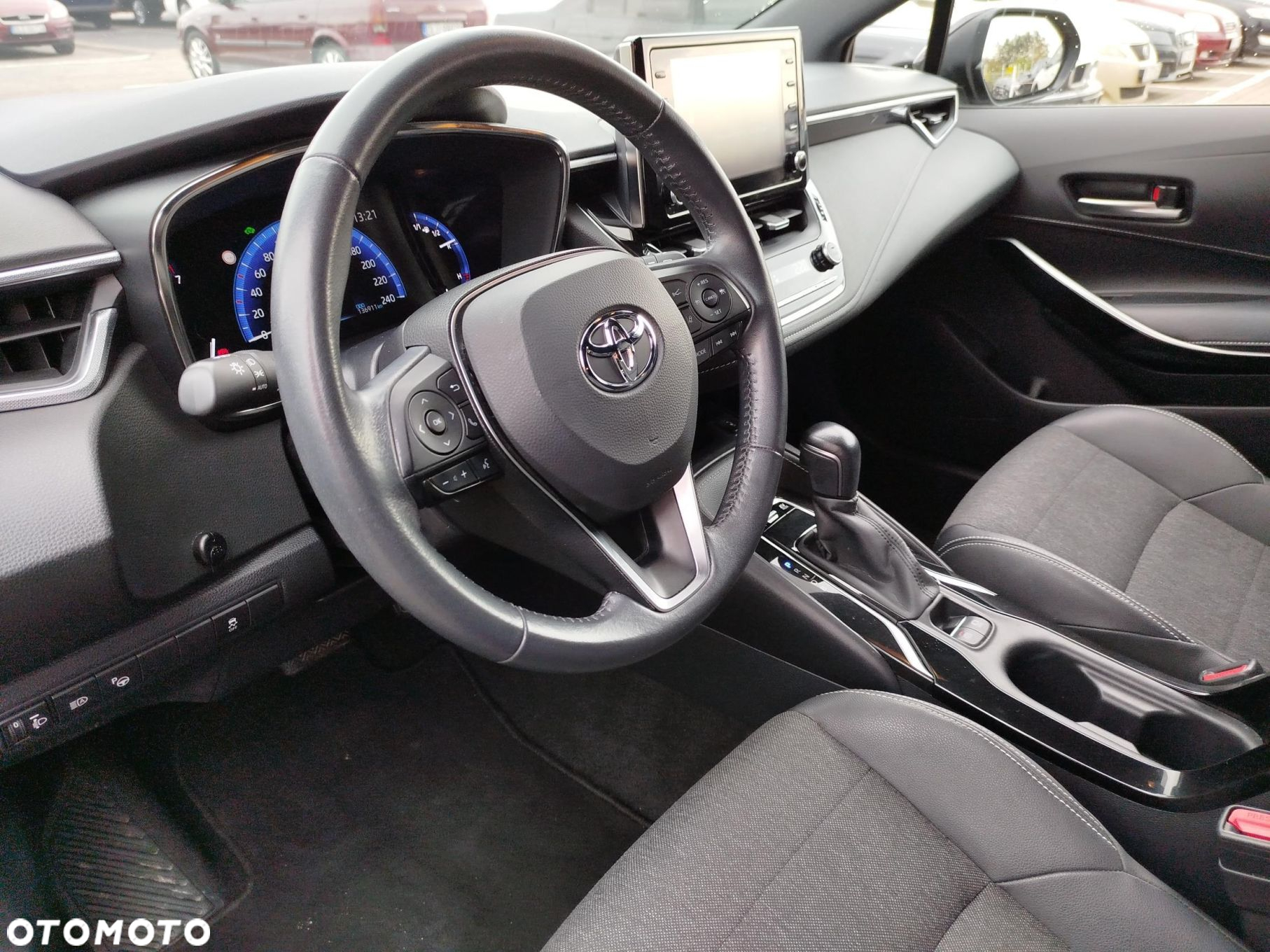 Toyota Corolla - 10
