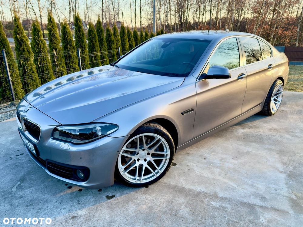 BMW Seria 5 528i xDrive Sport-Aut Luxury Line - 1