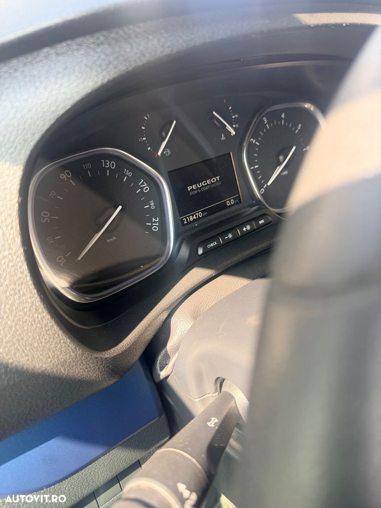 Peugeot Traveller L2H1 BlueHDI S&S Navette VIP - 7