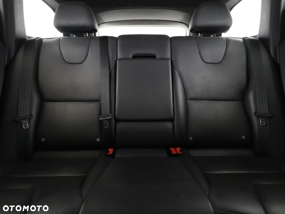 Volvo XC 60 D4 Geartronic Summum - 19