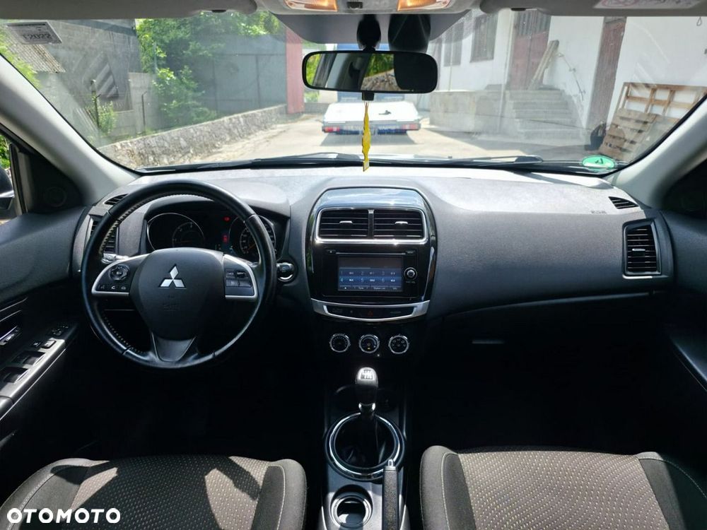 Mitsubishi ASX - 15