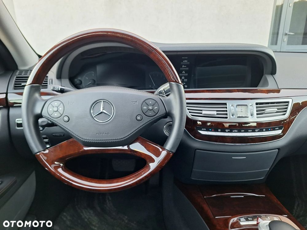 Mercedes-Benz Klasa S 500 7G-TRONIC - 23