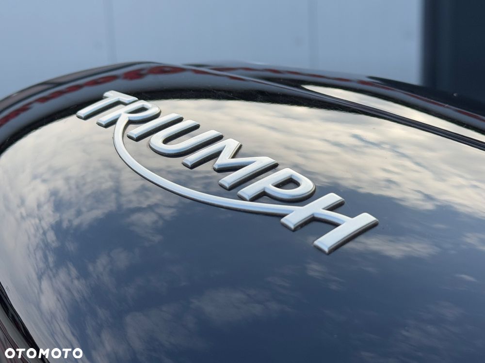Triumph Street Triple - 13