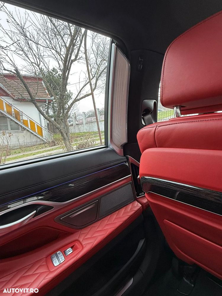 BMW Seria 7 750i xDrive - 21