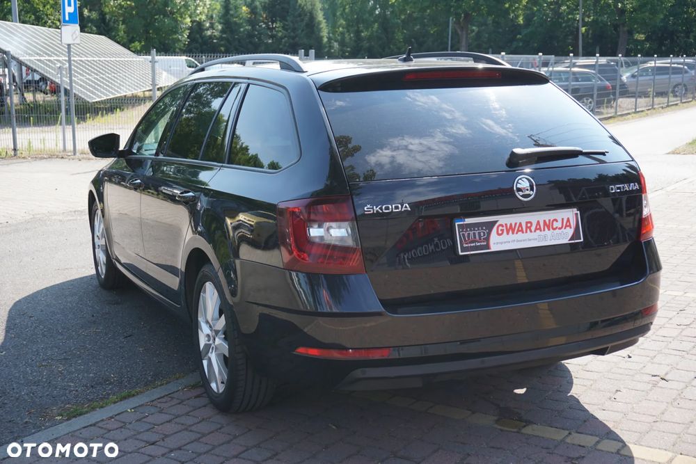 Skoda Octavia 1.6 TDI Ambition DSG - 6