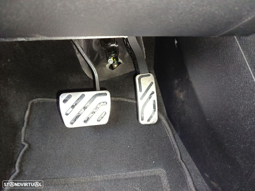 MG EHS 1.5 T-GDI Plug-in Hybrid Luxury - 36