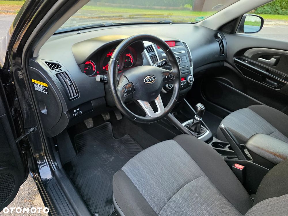 Kia Ceed 1.6 Comfort - 26