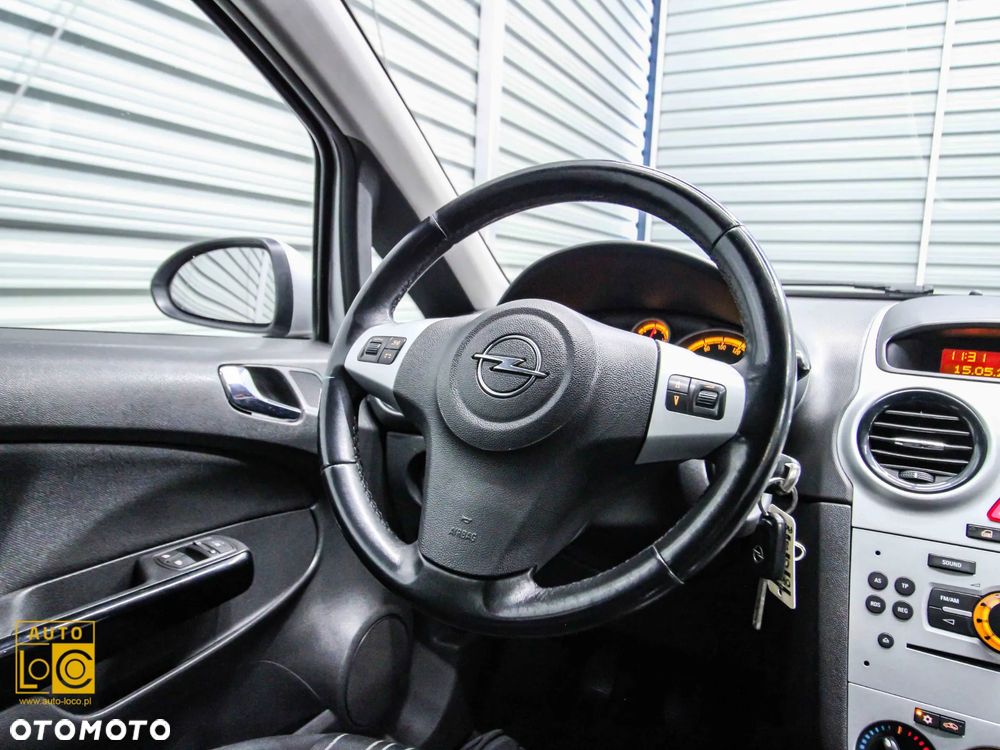 Opel Corsa 1.2 16V Enjoy - 19