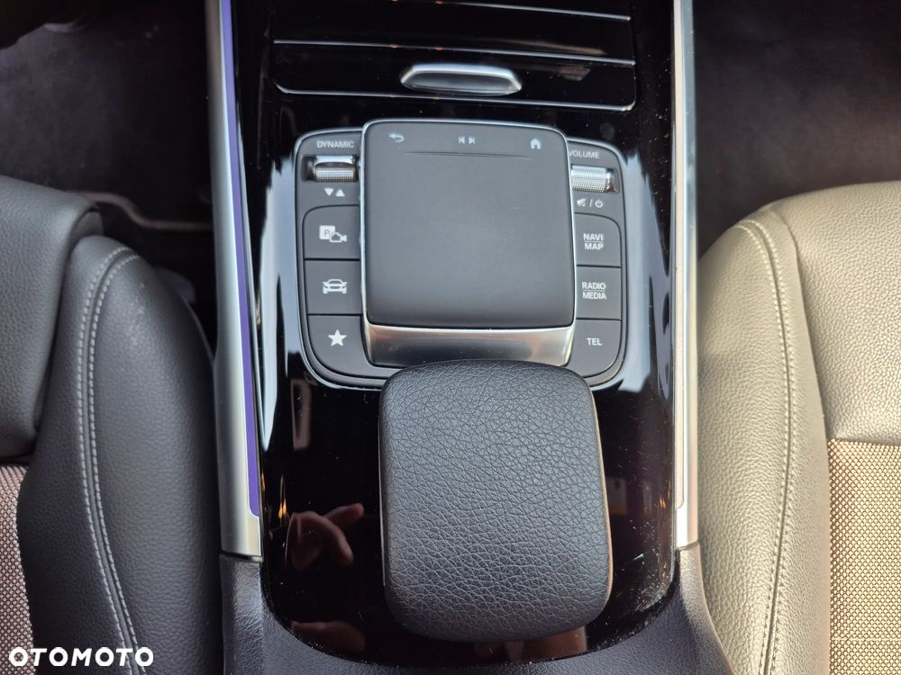 Mercedes-Benz EQB 300 66.5kWh 4-Matic AMG - 23