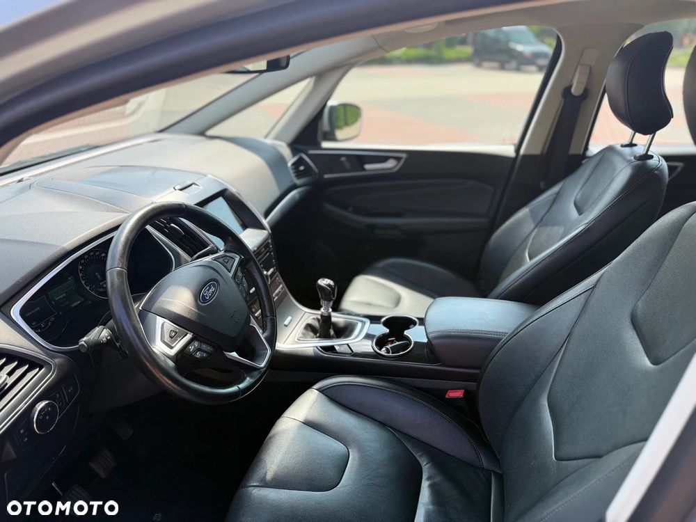 Ford S-Max - 14