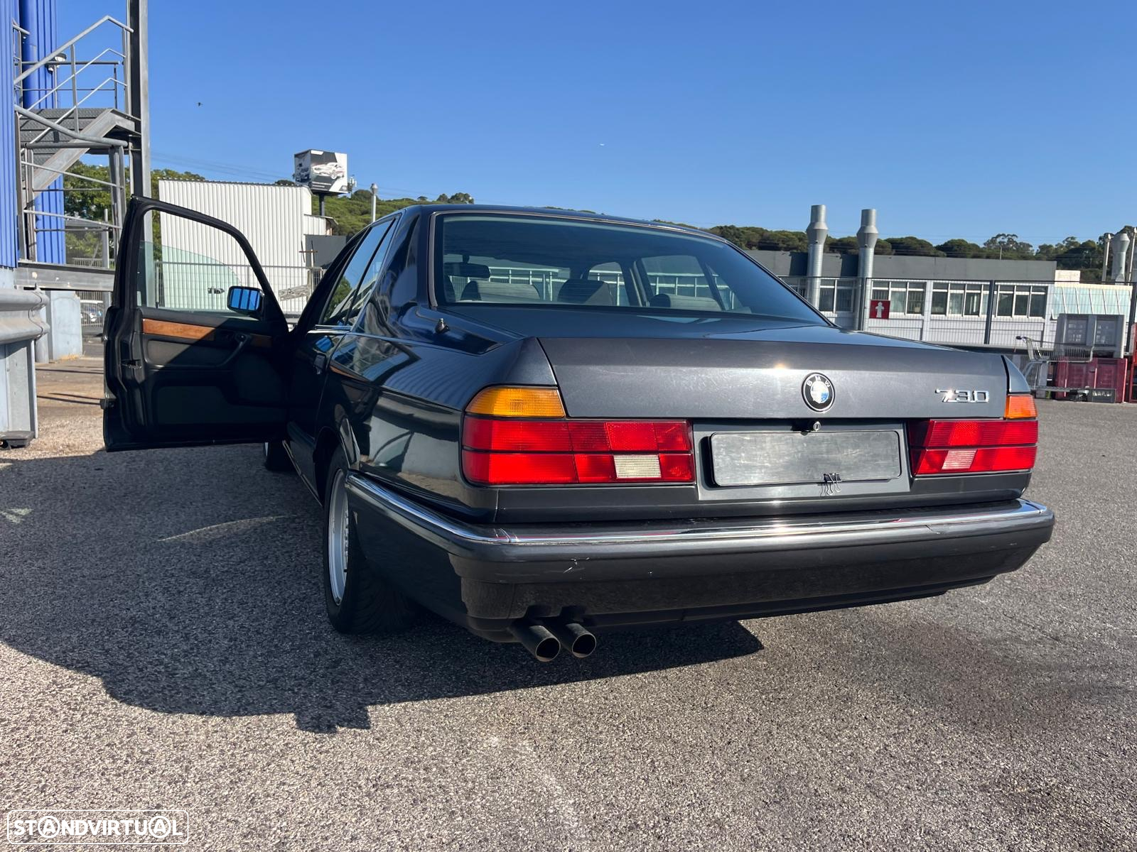 BMW 730 i - 20