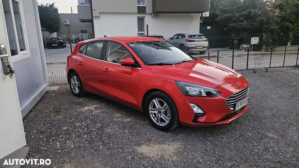 Ford Focus 1.0 EcoBoost MHEV Titanium - 9