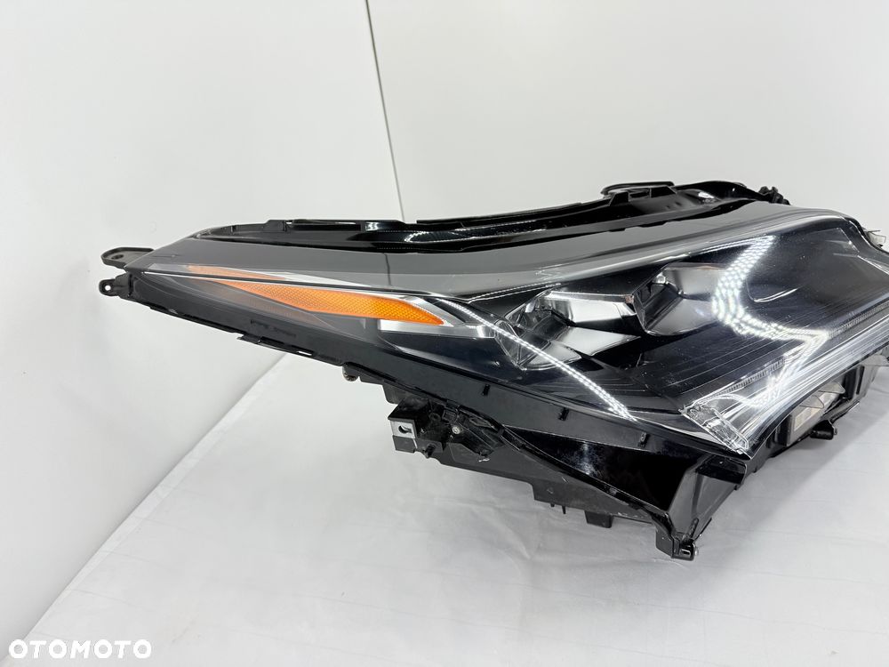 Reflektor Lampa prawa Lexus RX RX450 IV RX450H LIFT FL - 3