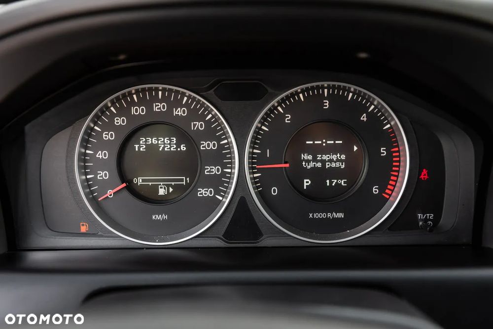 Volvo XC 60 2.4D AWD Momentum - 19