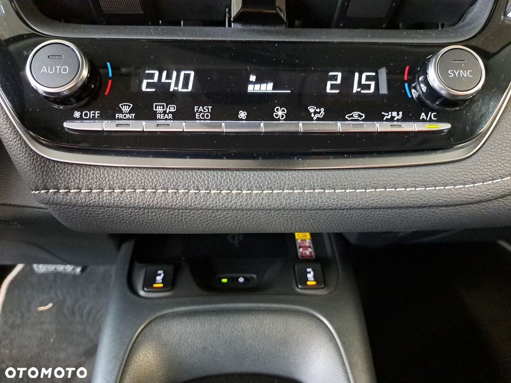 Toyota Corolla 1.8 Hybrid Comfort - 27