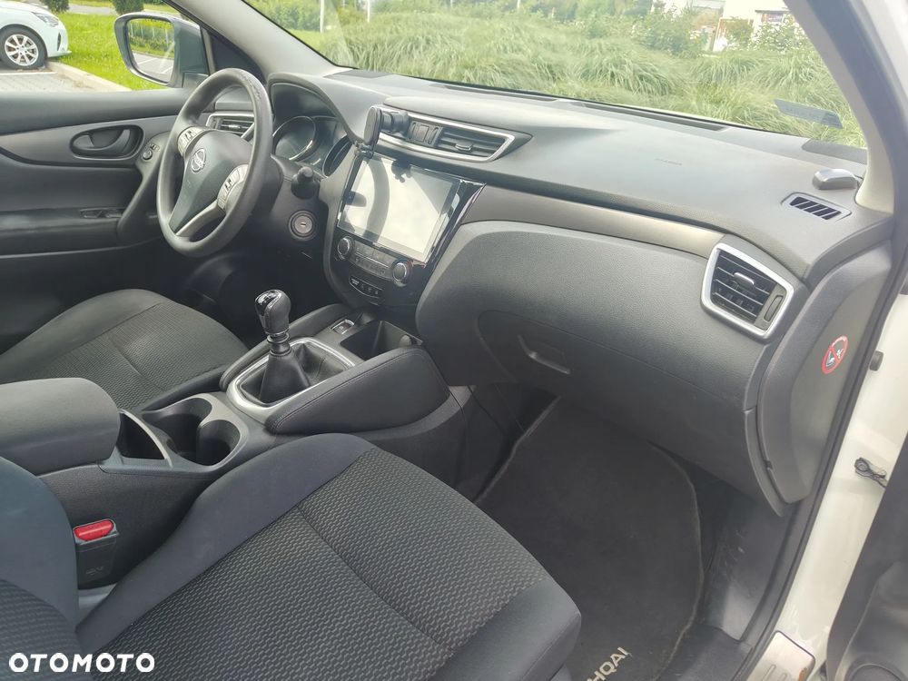 Nissan Qashqai 1.6 DCi 4x4 Visia EU6 - 16