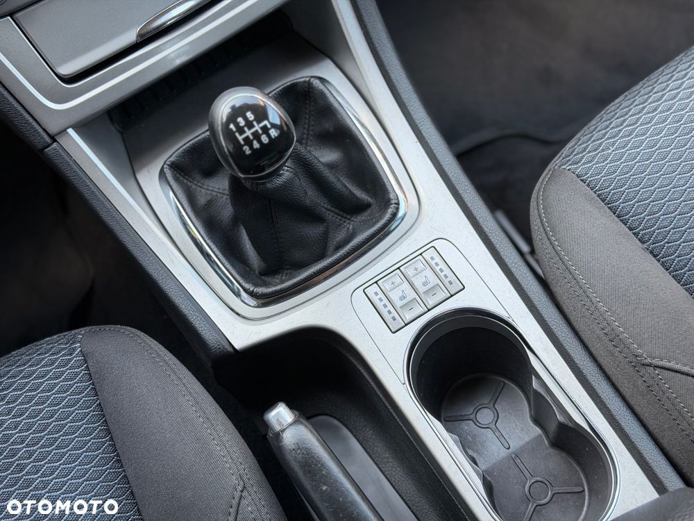 Ford Mondeo - 23