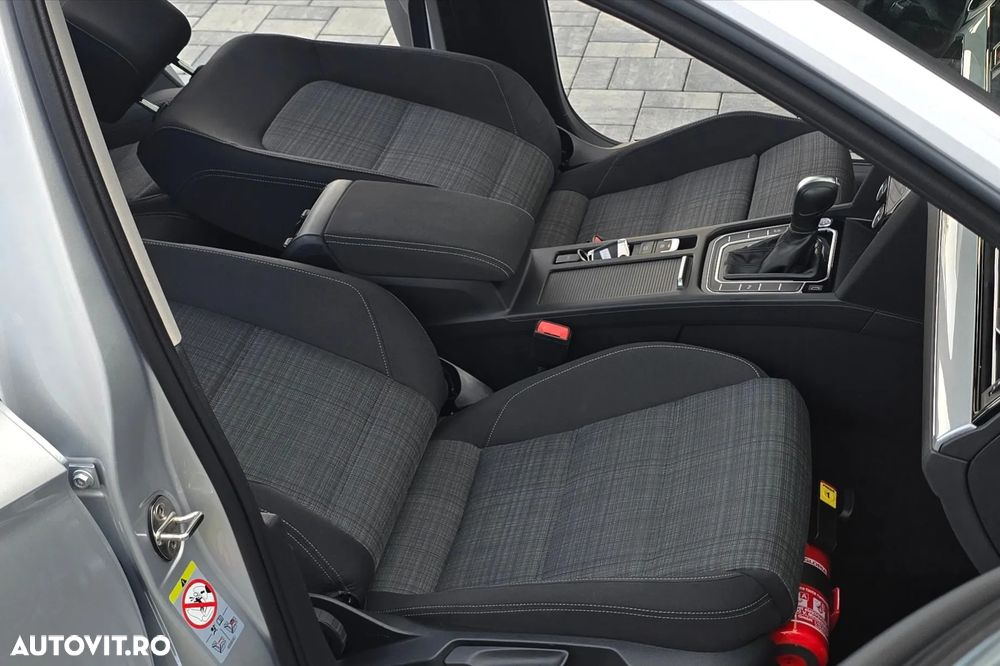 Volkswagen Passat 1.6 TDI SCR DSG Business - 16