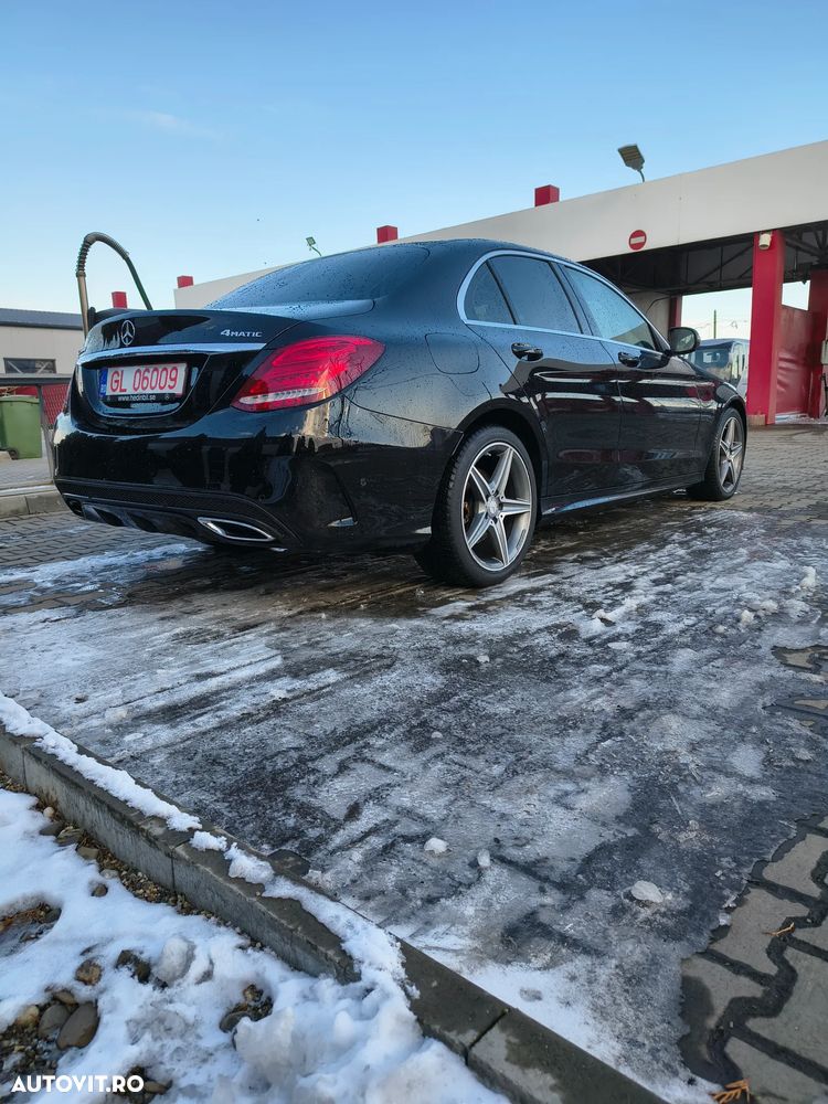 Mercedes-Benz C 220 d 4Matic 9G-TRONIC AMG Line - 3